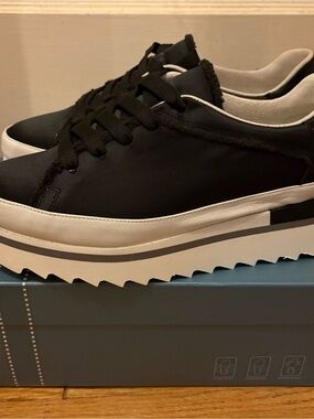 Black Platform Women's Sneaker with White Sole size 8